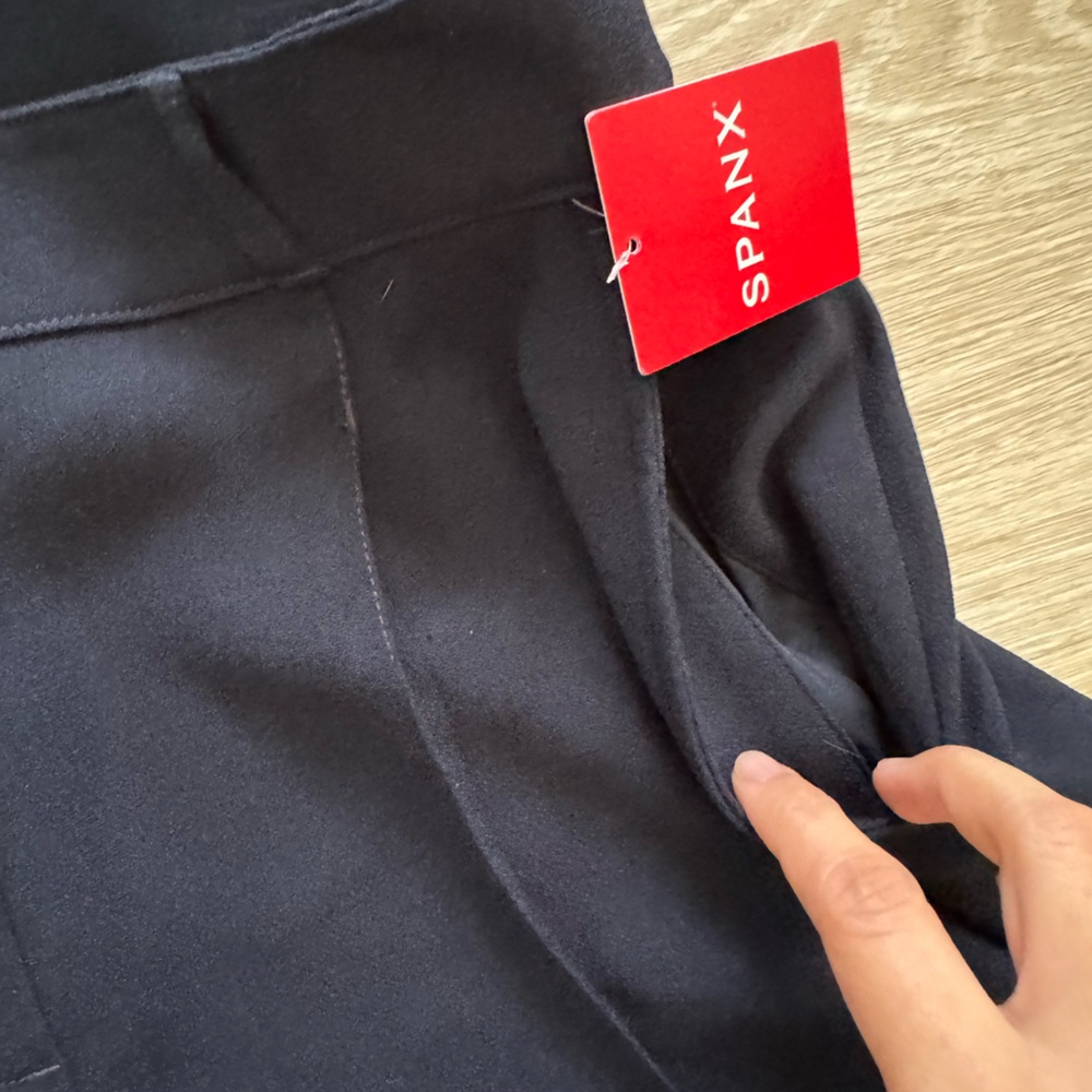 SPANX Black Tailored High-Rise Dress Shorts - Picture 7 of 11